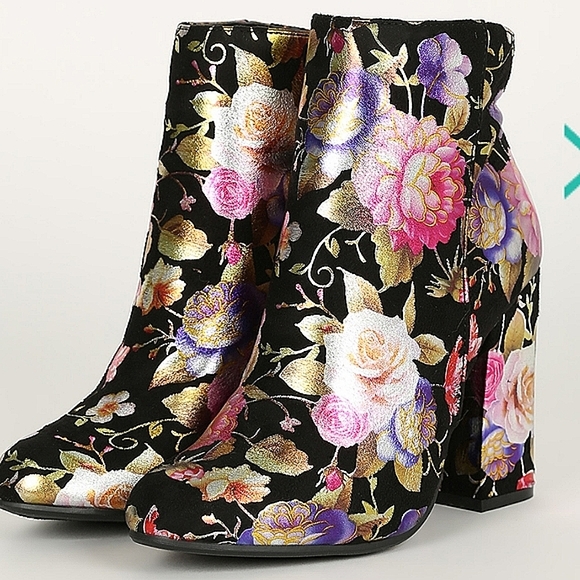Bamboo Suede Lace Wrap Chunky Heeled Booties
